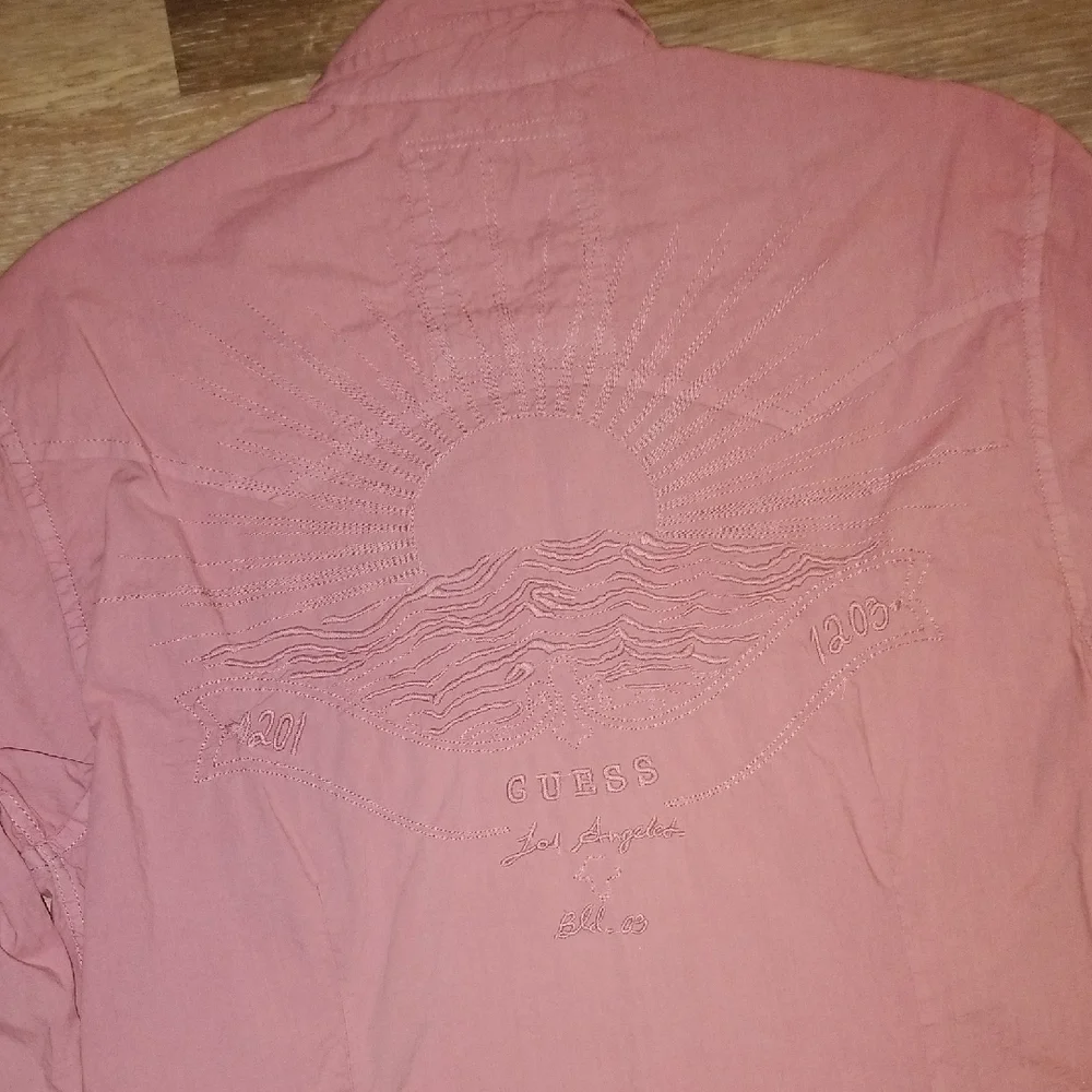 Guess Pink Button Down Casual Shirt Tailored Fit - Picture 8 of 9